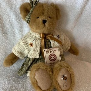 Boyd’s Bears “Charlotte B. Beezley” Teddy Bear.